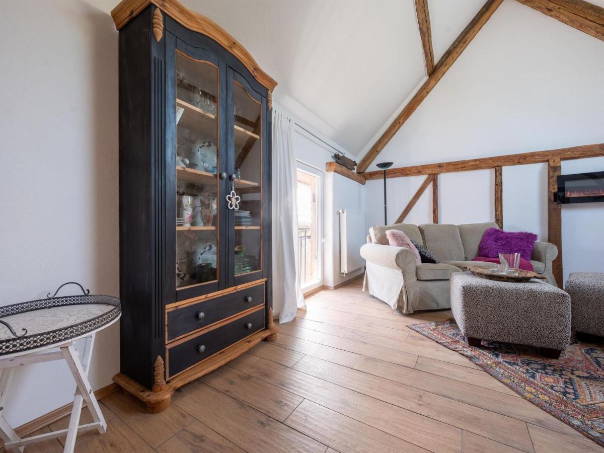 Comfy In With Terrace Roes