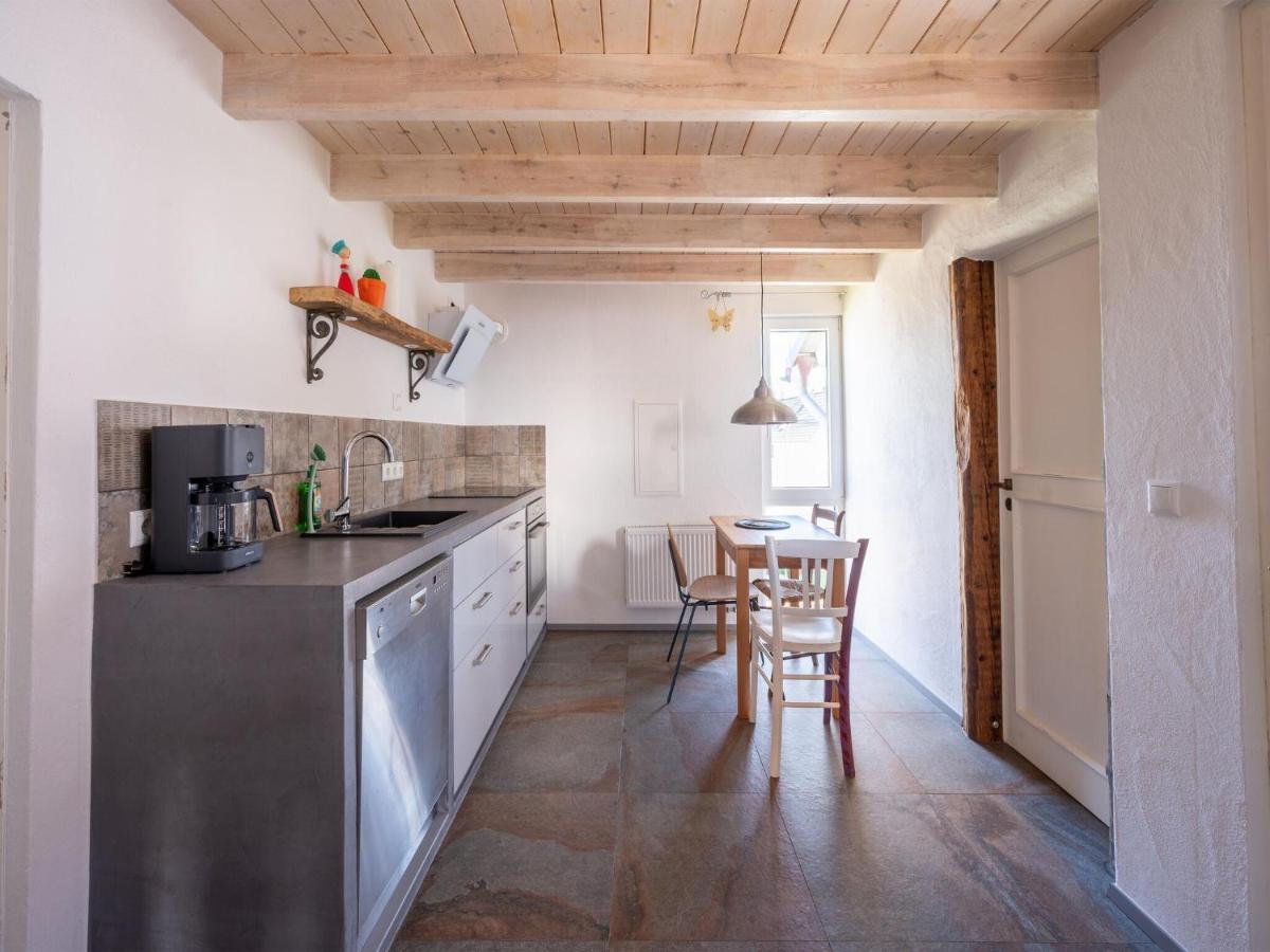 Comfy In With Terrace Roes